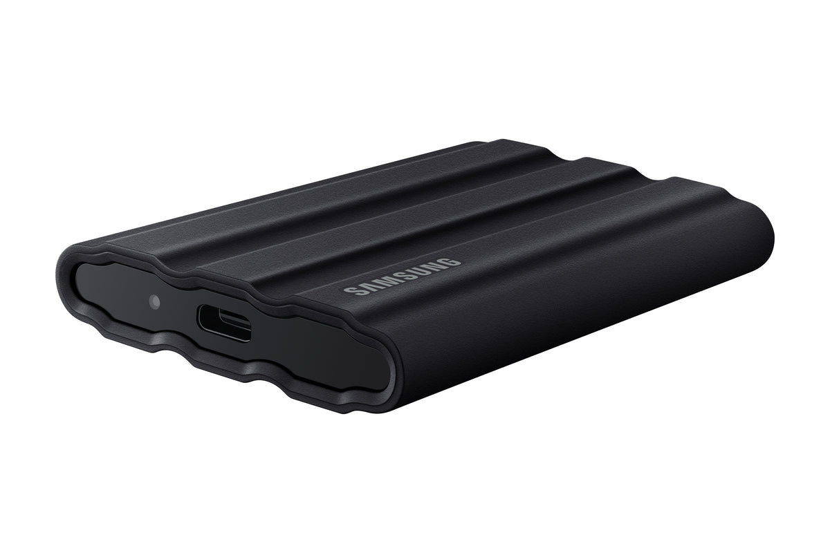 SSD    4TB Samsung Portable SSD T7 Shield USB3.2 Black retail